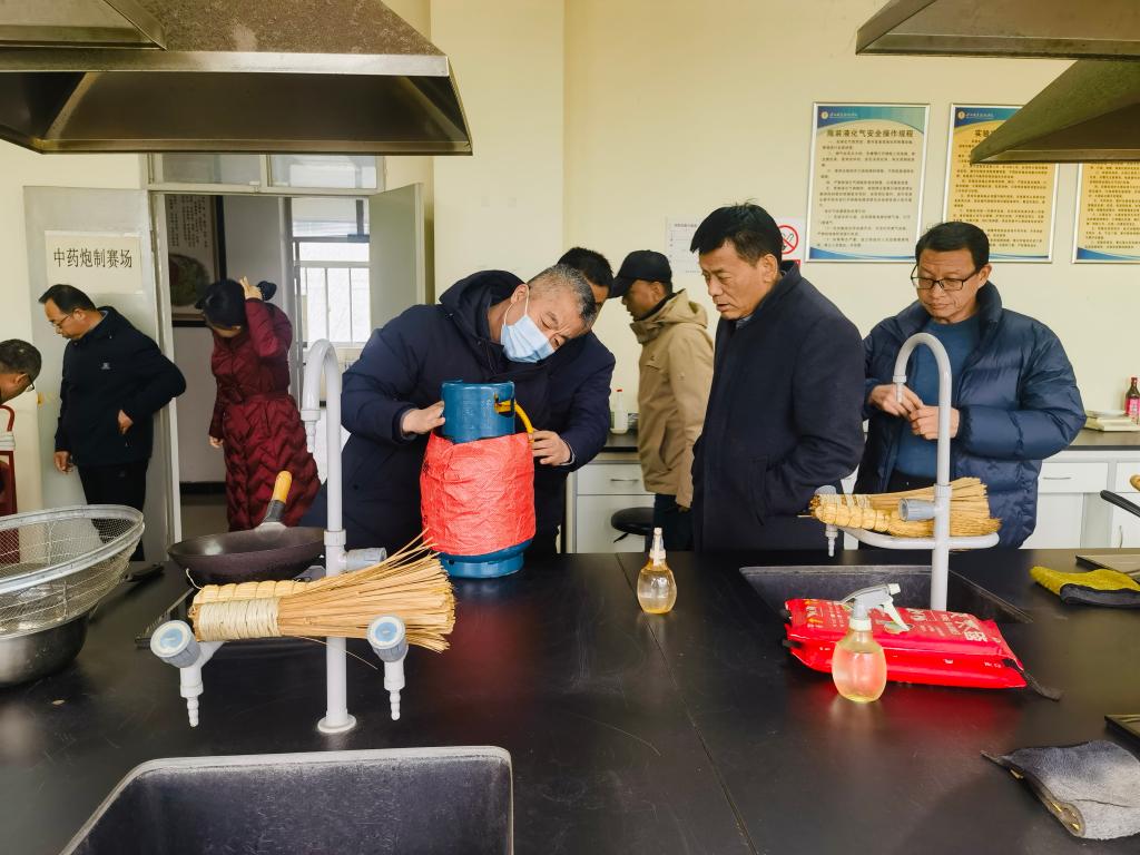 亚美体育官网入口-河床防线协作提升，力求限制攻击(协议限制攻击)